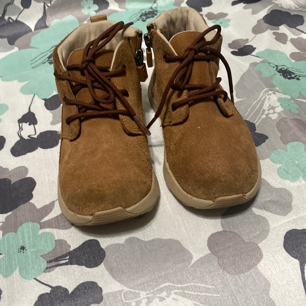 Ugg boots SZ 12 T